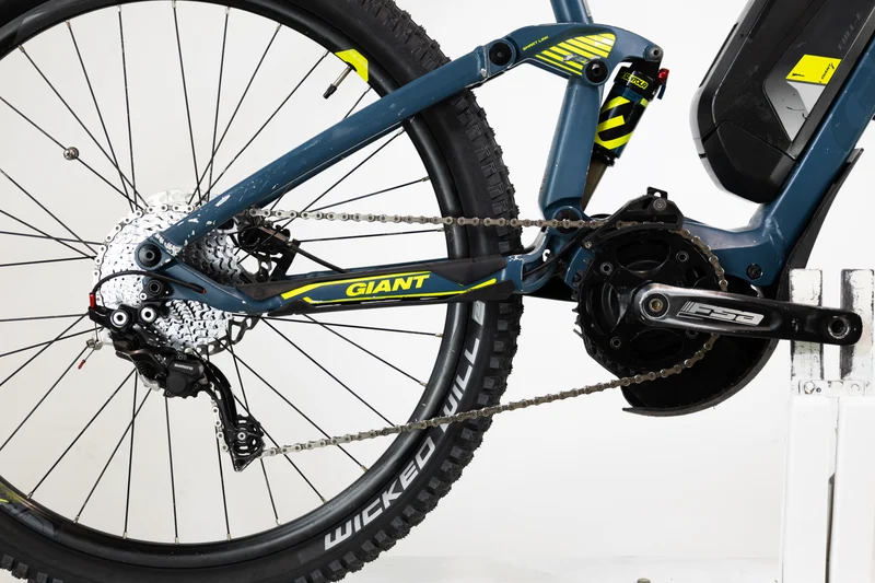 Giant Full E+ 2 2016 2210