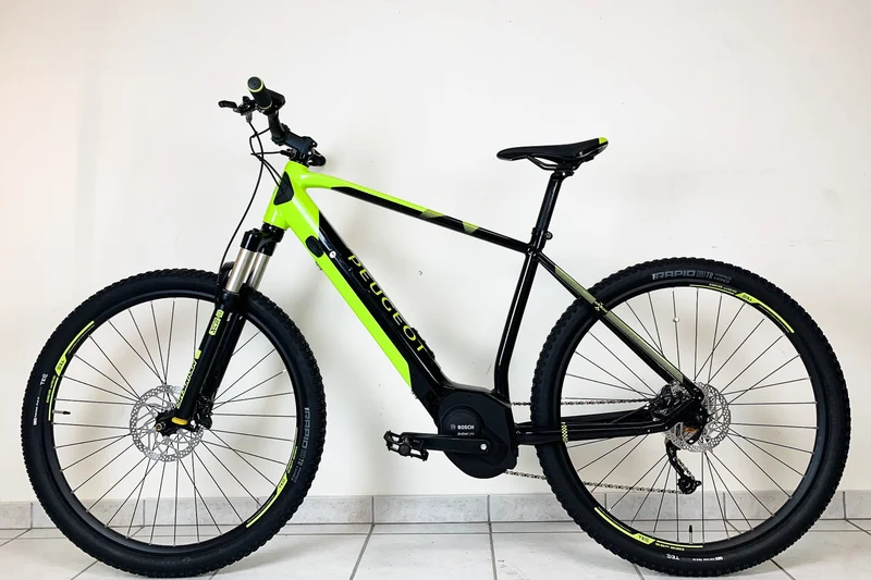 PEUGEOT eM02 2021 L