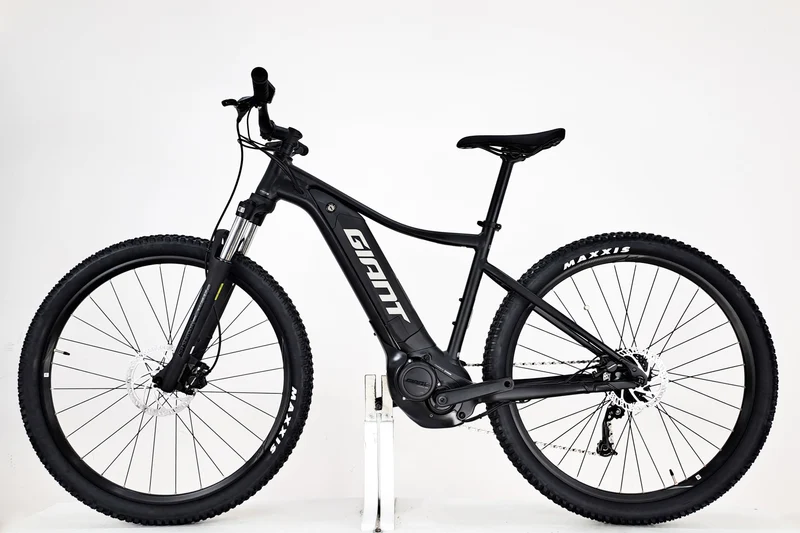 GIANT Talon E+2 2022 S (noir)