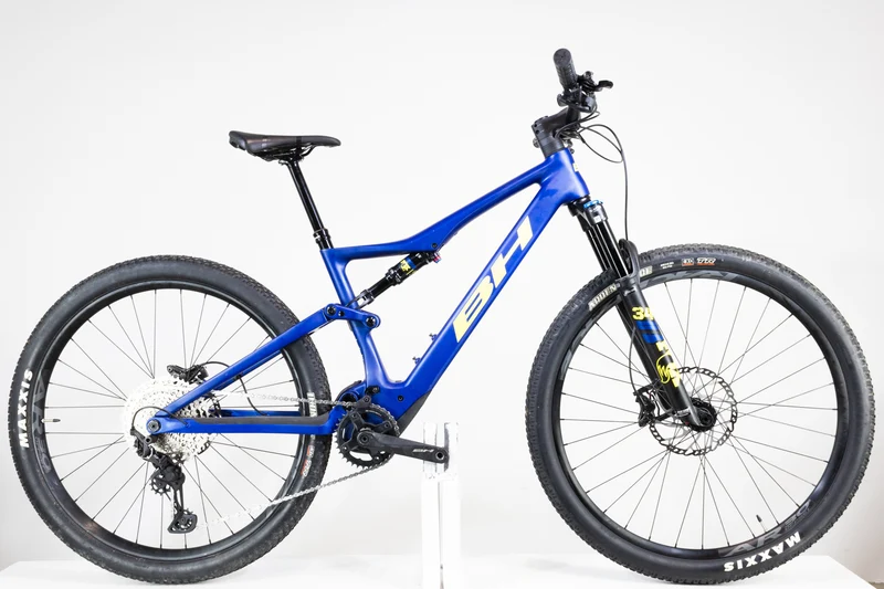 BH ilynx Race Carbon 7.6 2022 M 2325