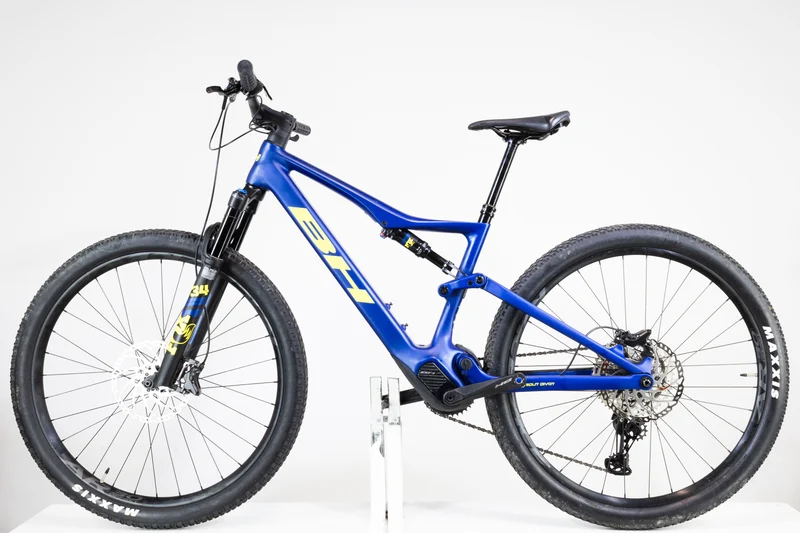 BH ilynx Race Carbon 7.6 2022 M 2325