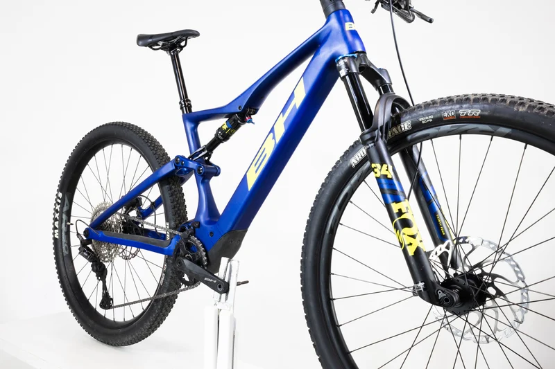BH ilynx Race Carbon 7.6 2022 M 2325