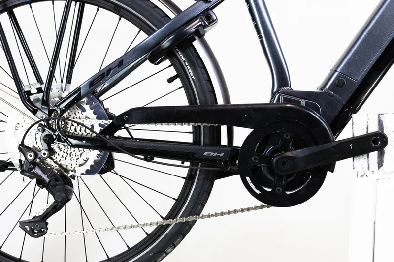 BH Atom Street Pro 2023 M 2243
