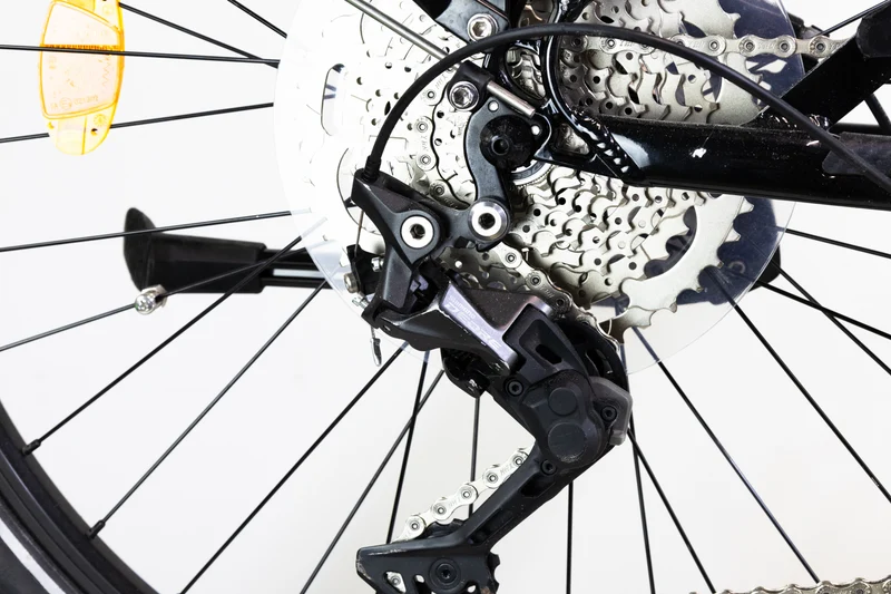 BH Atom Street Pro 2023 M 2243