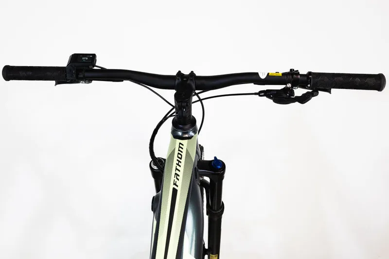 GIANT FATHOM E+ 1 2022 L 2256
