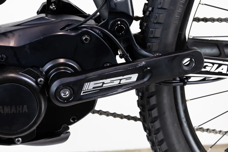 Giant Full E+1 2016 S 2217