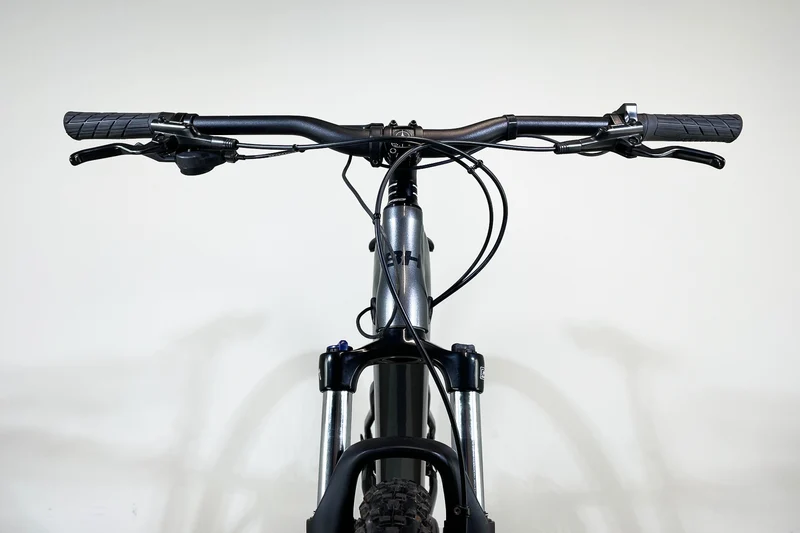 BH Atom Pro 29 2023 M