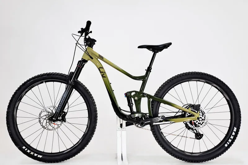 GIANT Liv Intrigue 29 2 2022 M 1696
