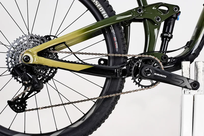 GIANT Liv Intrigue 29 2 2022 M 1696