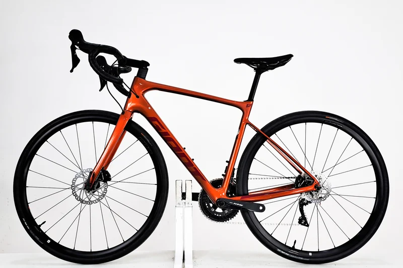 GIANT Defy Advanced 2 2022 M 1712
