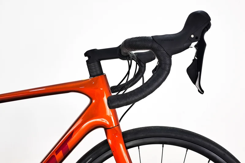 GIANT Defy Advanced 2 2022 M 1712