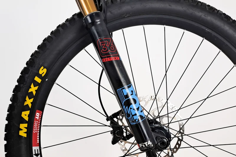 PIVOT Switchblade PRO XT
